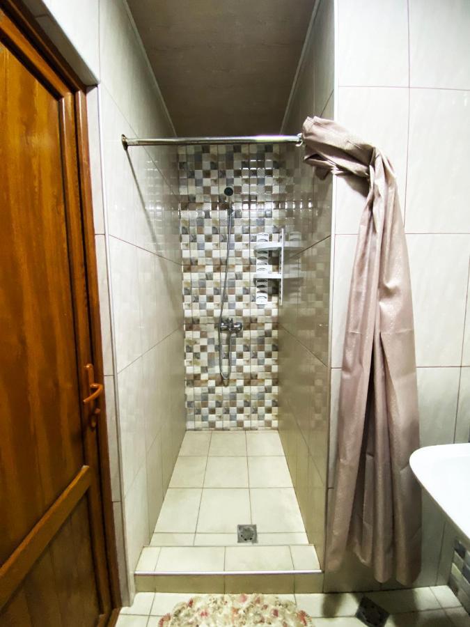 Domino Yerevan Hostel And Hotel Exterior foto