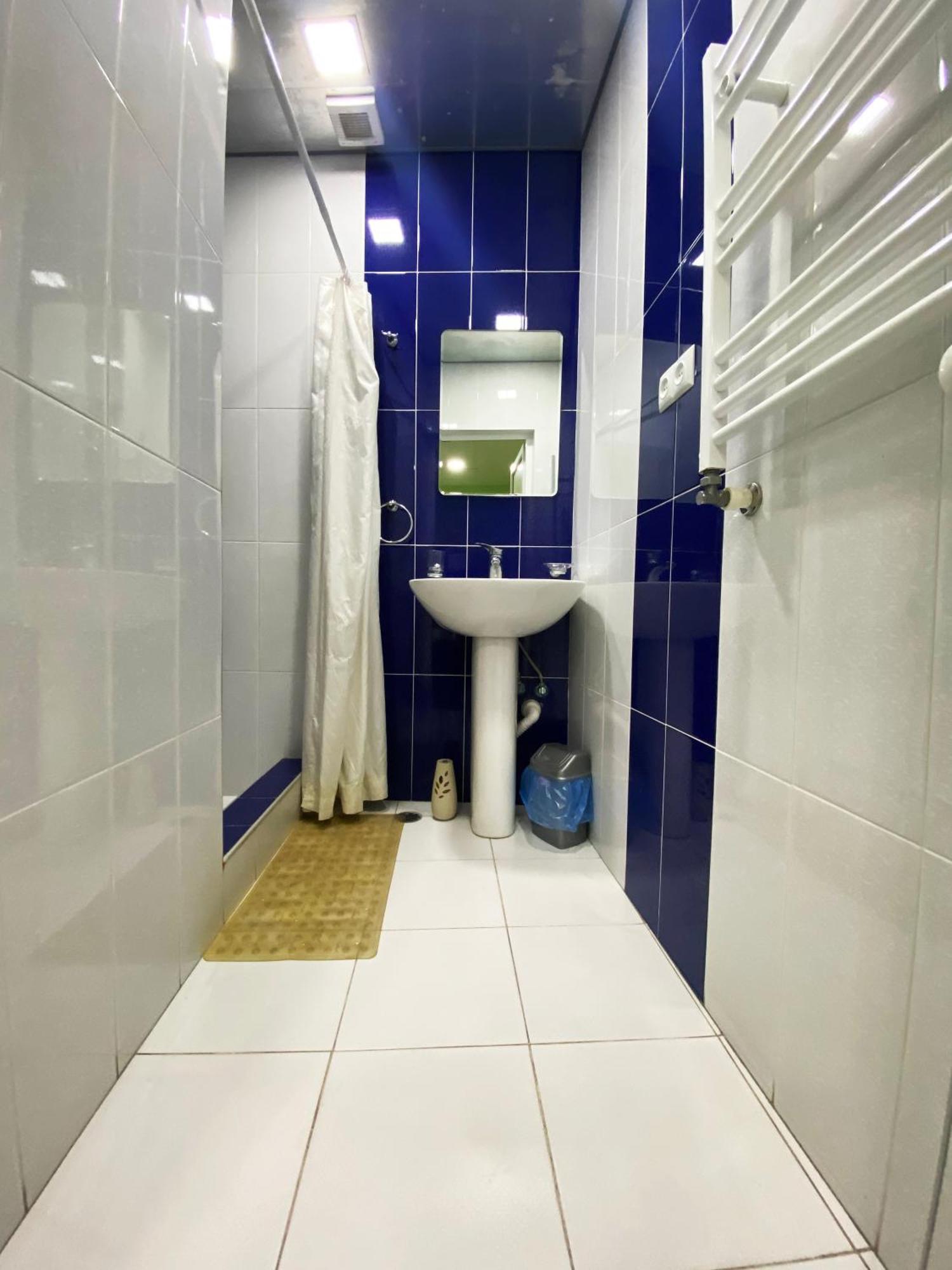 Domino Yerevan Hostel And Hotel Zimmer foto